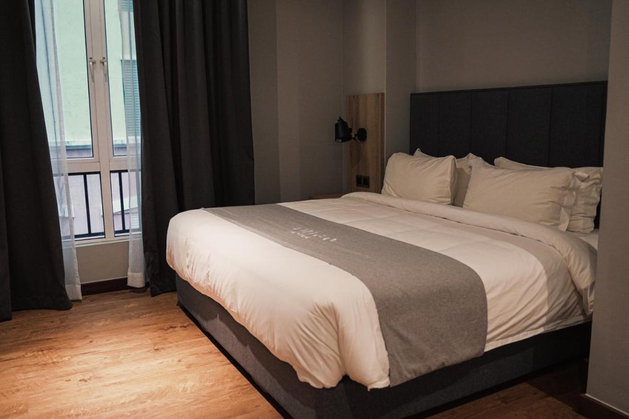 Amigo Hotel Miri Zewnętrze zdjęcie